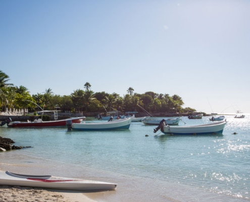 Barcos en la playa de Akumal